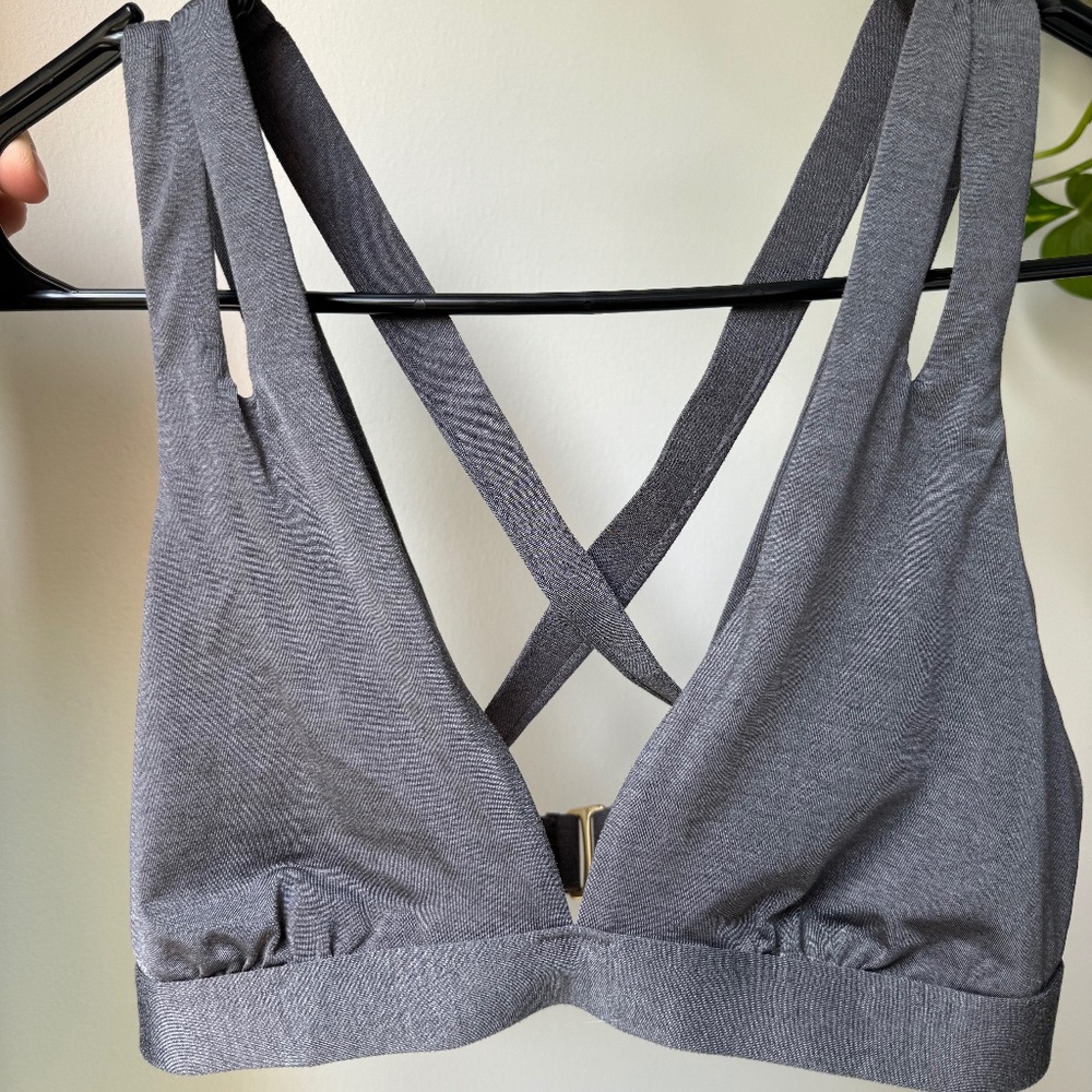 Athleta Aqualuxe Split Strap Bikini Top (Nwot) - image 1